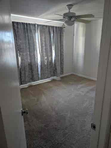 Cozy Private Room in Friendly Home