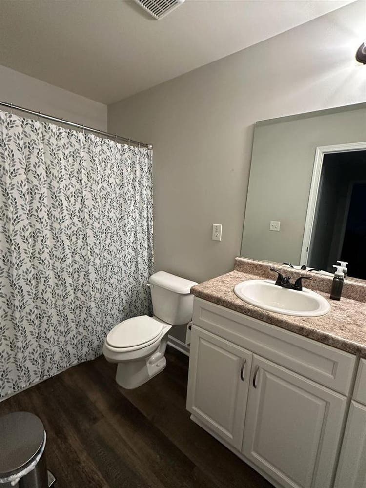 Cozy Furnished Room Near KSU