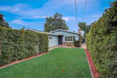 Private bed/bath - San Gabriel home