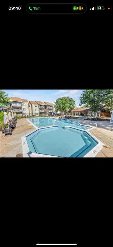 ROOM TO RENT IN HAMPTON