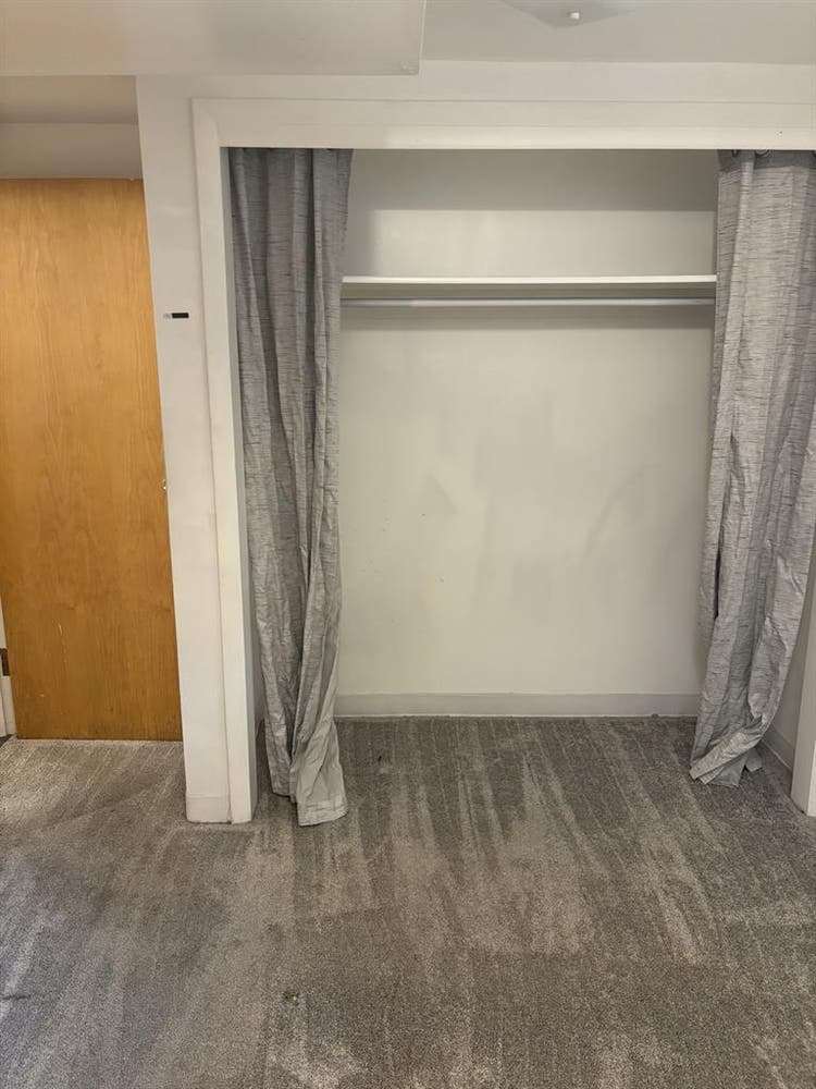 Room & Living Room for rentt