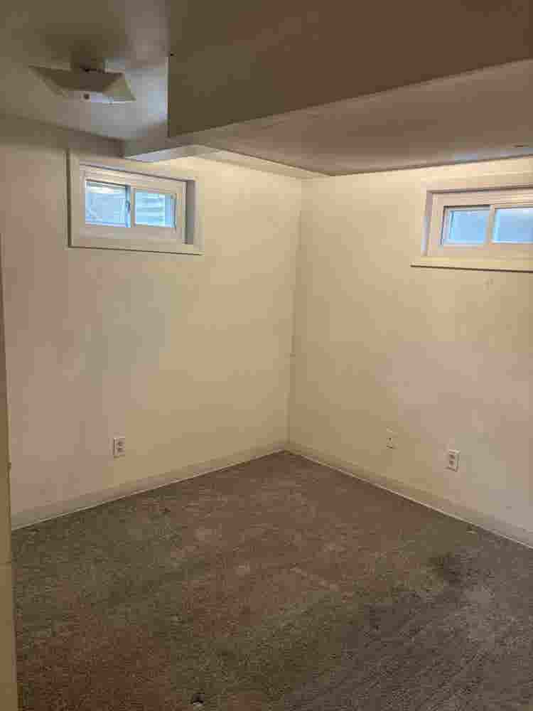 Room & Living Room for rentt