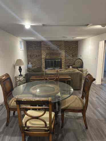 Room & Living Room for rentt