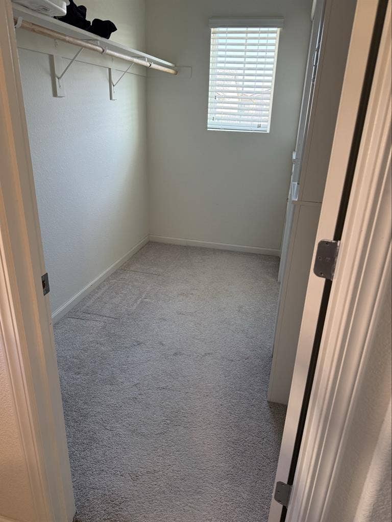 Large Master Bedroom w/Private Bath