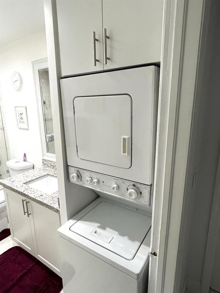 Fully furnished utilities included
