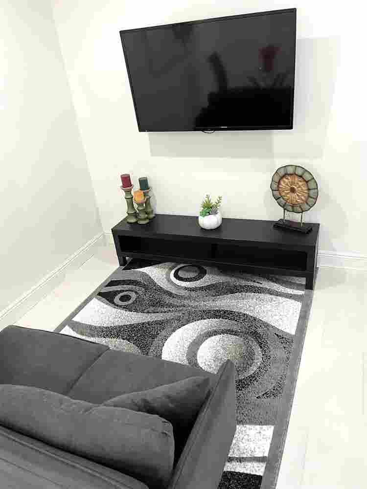 Fully furnished utilities included