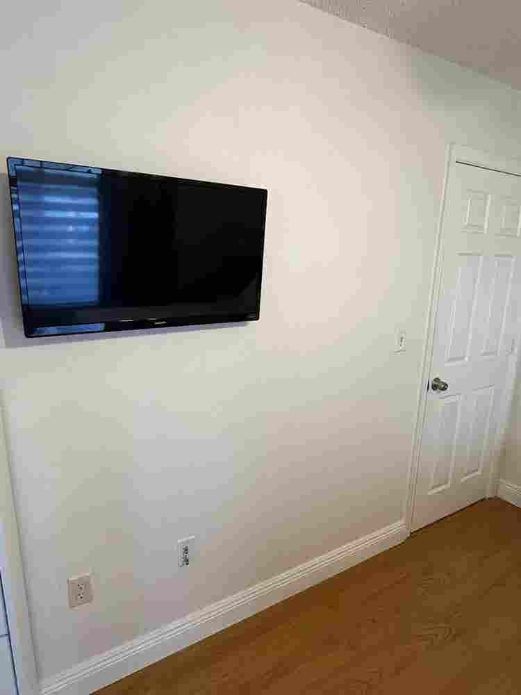 Fully furnished utilities included