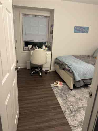 Looking for a 3rd Female Roommate!