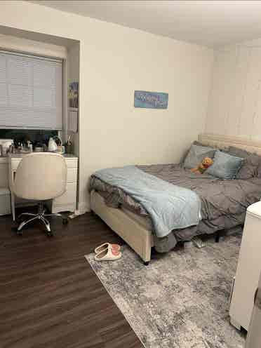 Looking for a 3rd Female Roommate!