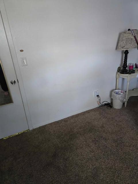 Private bedroom available now