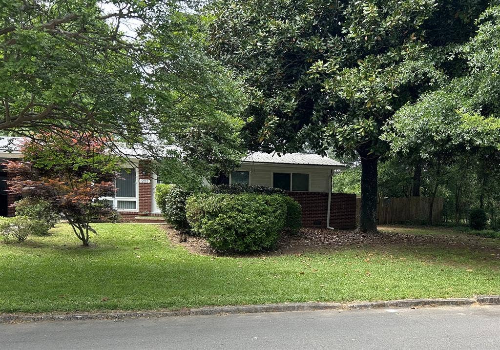Lovely home in East Athens
