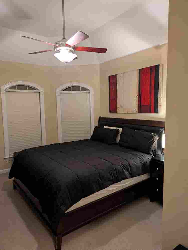 Northern Suffolk room available
