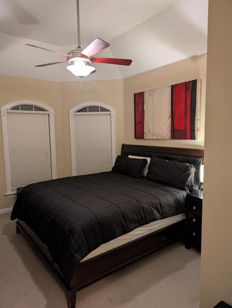 Northern Suffolk room available