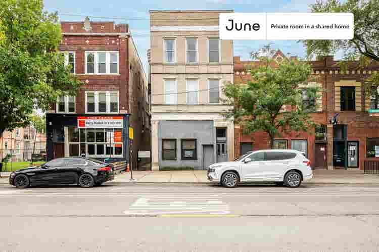 3 BR in Chicago