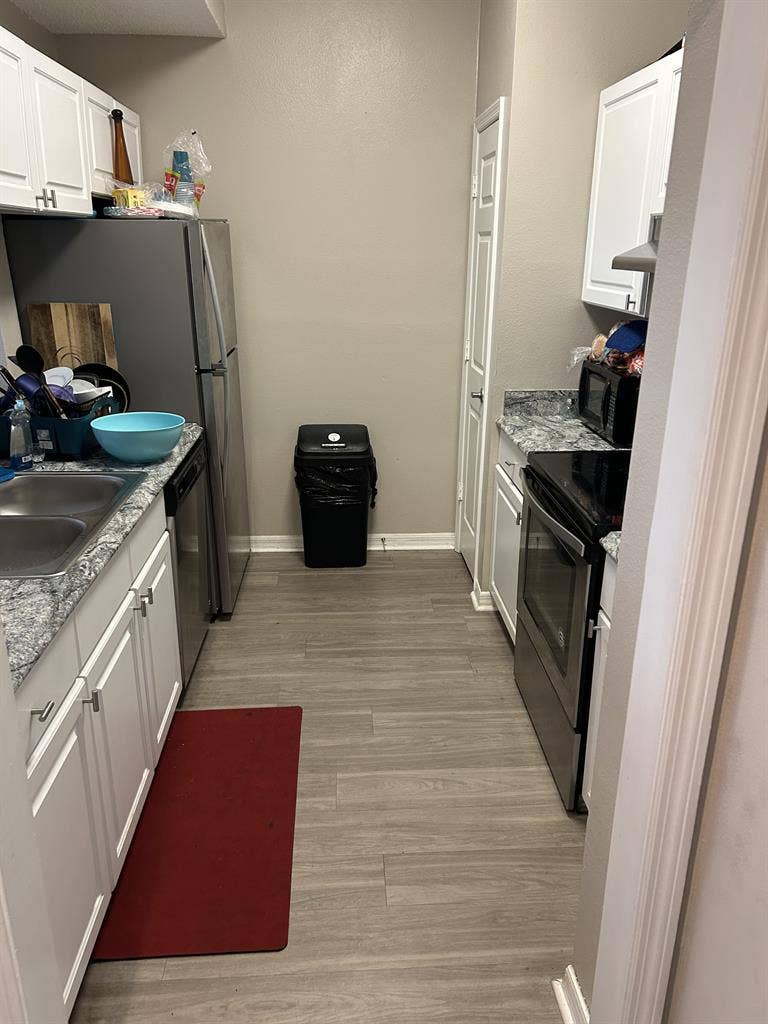 Looking For Aug Male Roommate ASAP.
