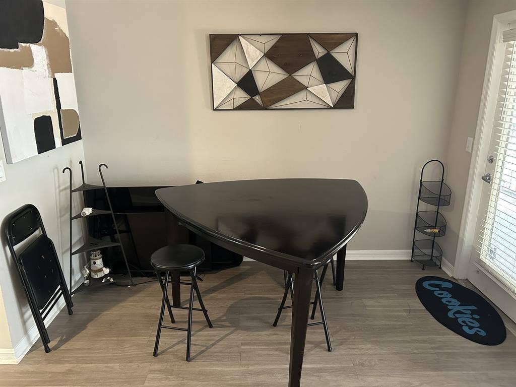 Looking For Aug Male Roommate ASAP.