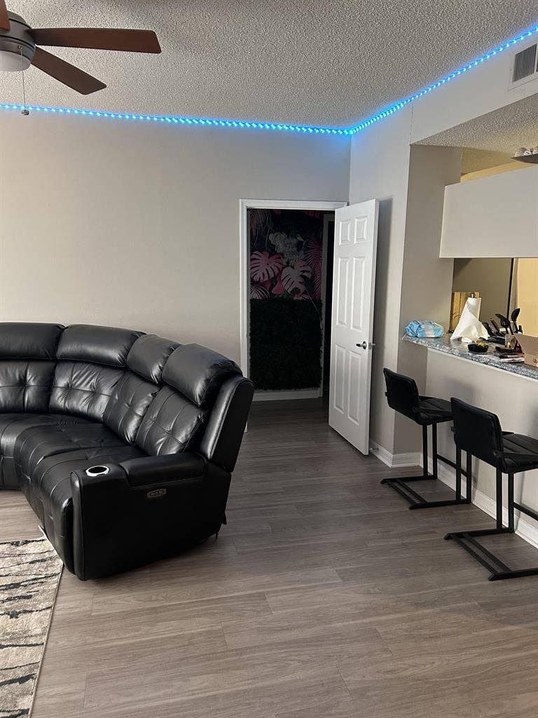Looking For Aug Male Roommate ASAP.