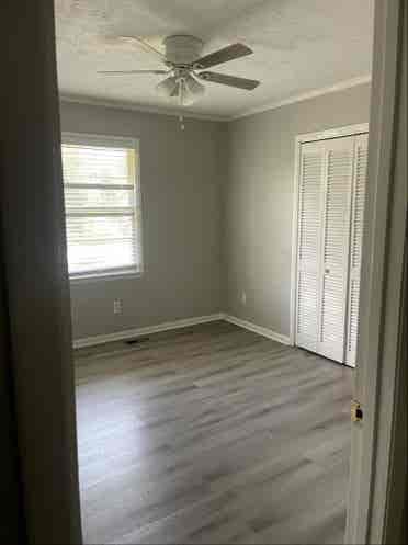 Room for rent, price is negotiable!