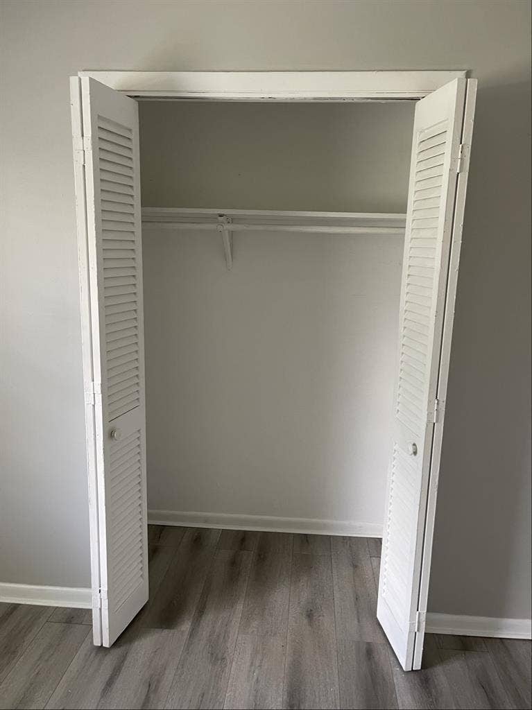 Room for rent, price is negotiable!