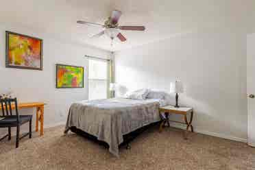 Room # 1 Mins to Daytona Beach