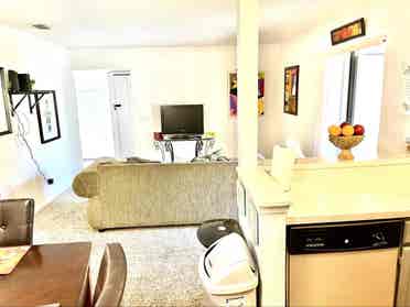Room # 1 Mins to Daytona Beach