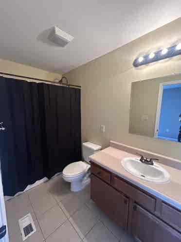 Private room and bathroom for rent