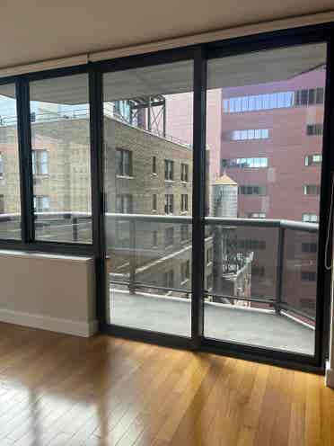 ✨Gorgeous Sunlit Room in Midtown✨