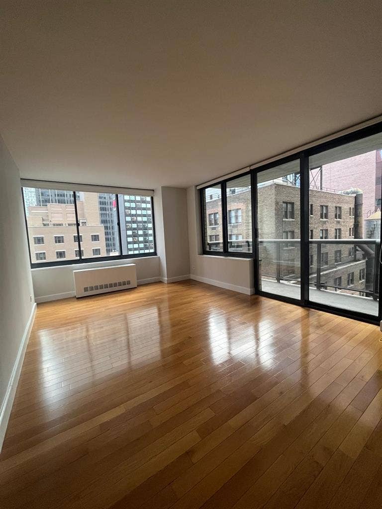 ✨Gorgeous Sunlit Room in Midtown✨