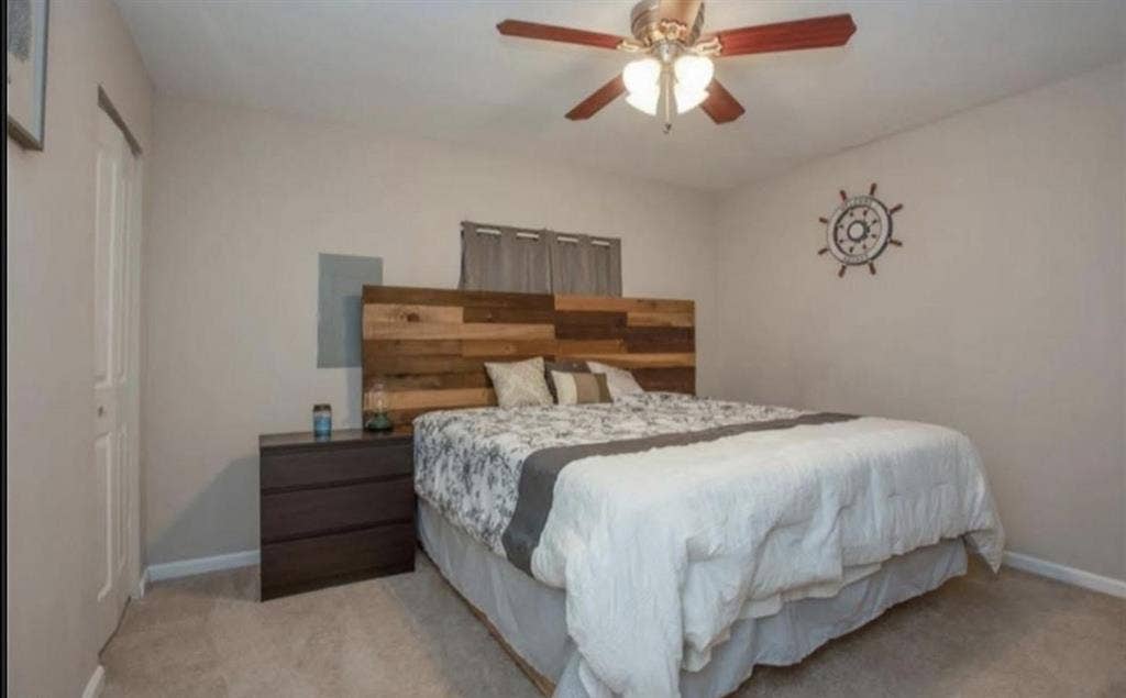 Private room for rent!