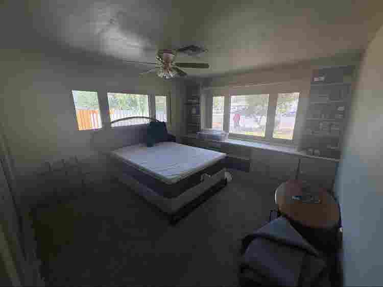 1 Room for rent