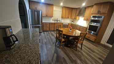 FULLY FURNISHED UTILITIES/WIFI POOL