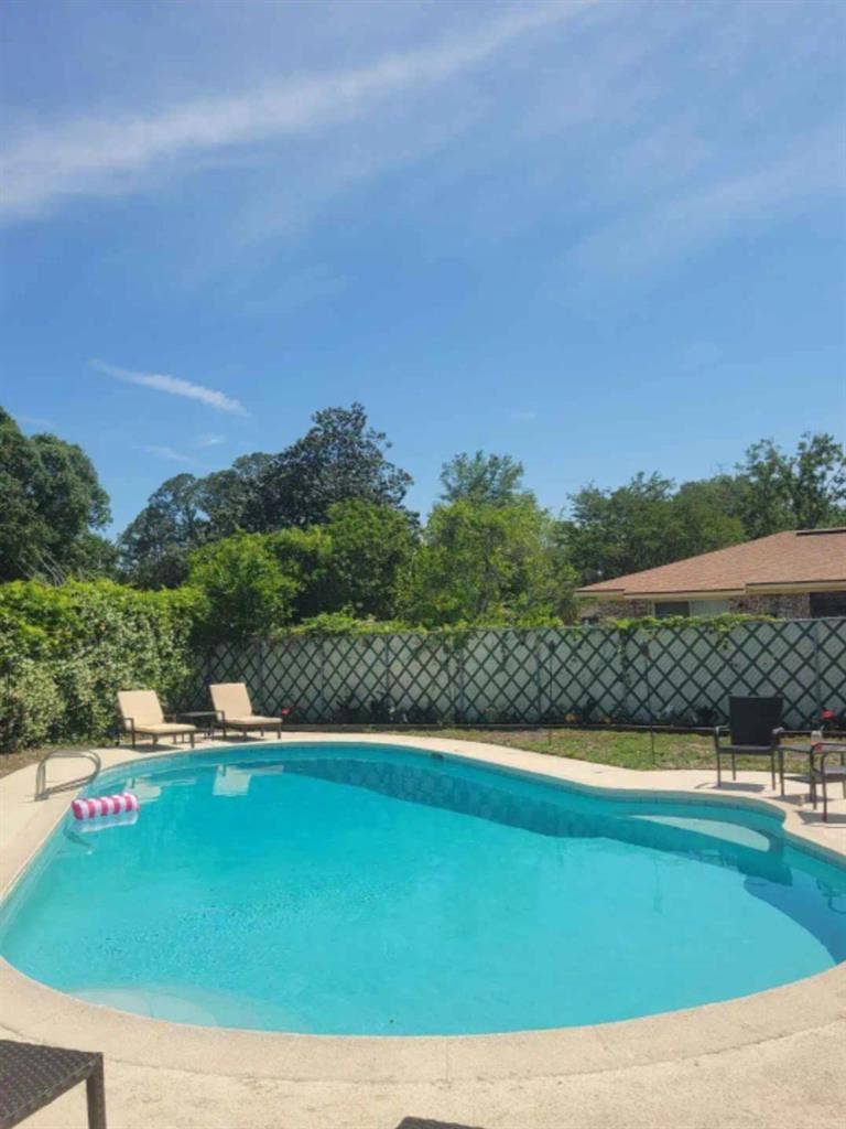 Pool hottub