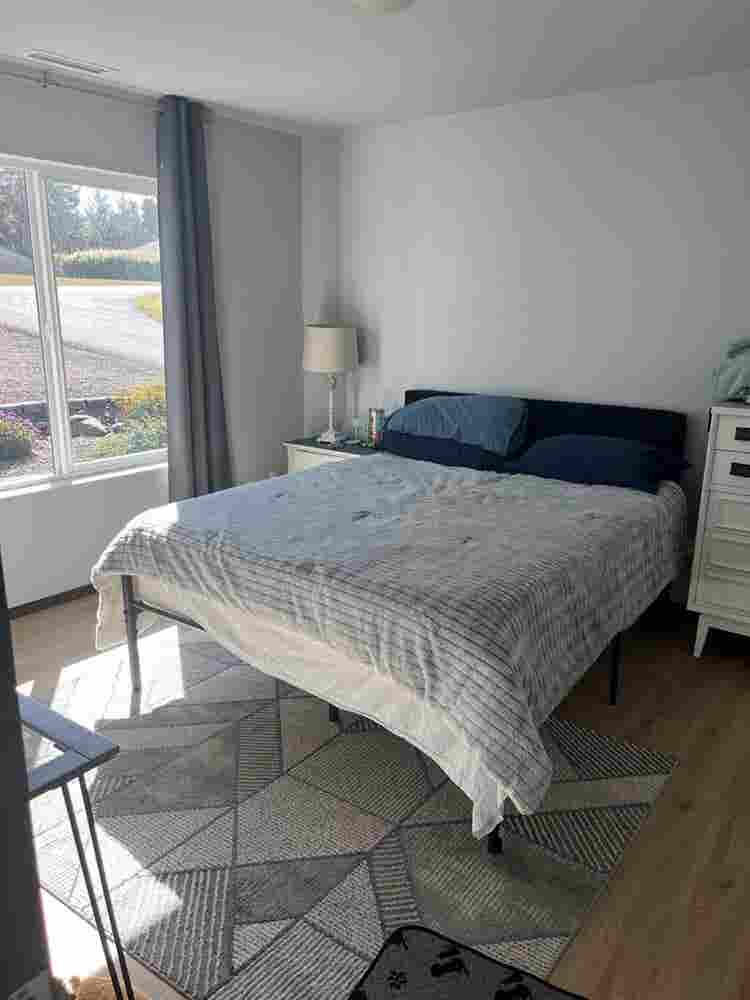 Large room for rent