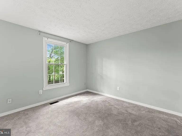 RENT: $ + FREE WiFi