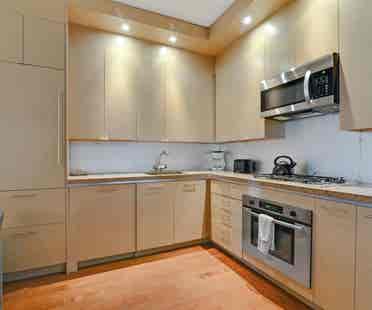 ✨Sapcious Furnished Sublet Midtown✨