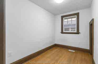 Rooms or House for Rent