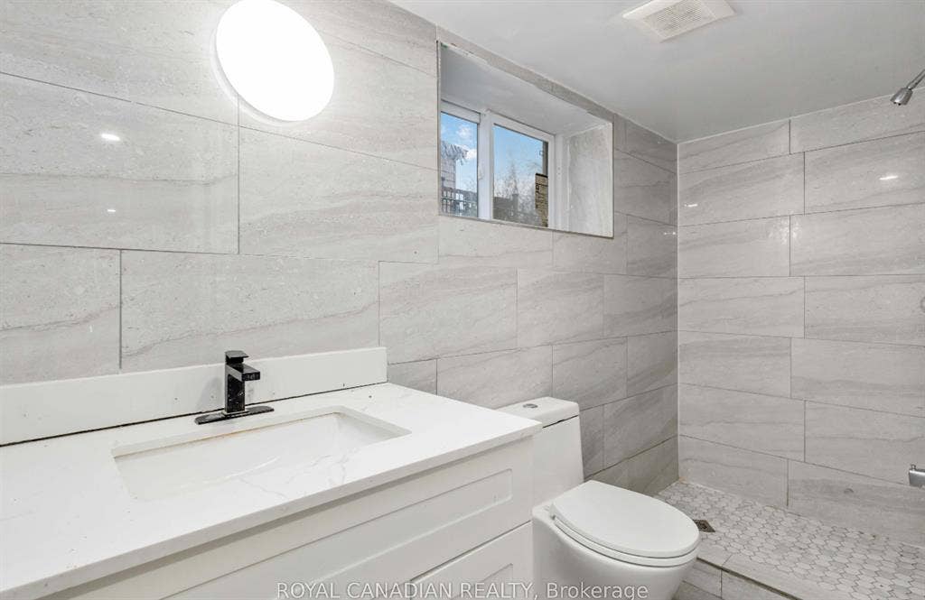Rooms or House for Rent