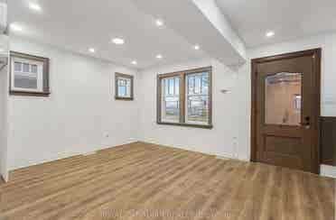 Rooms or House for Rent