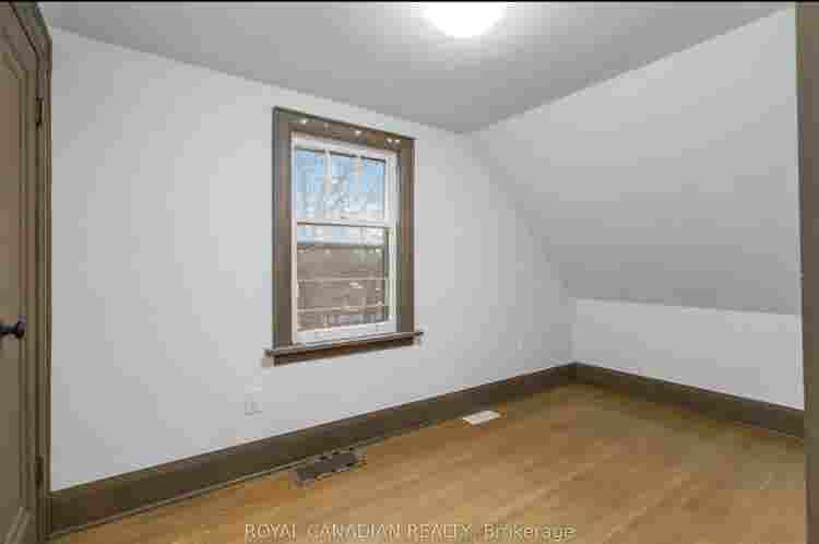 Rooms or House for Rent