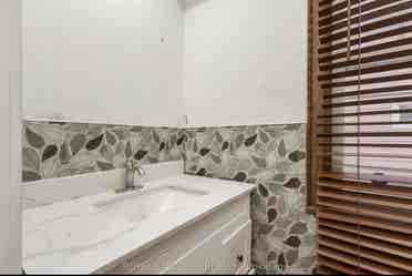 Rooms or House for Rent
