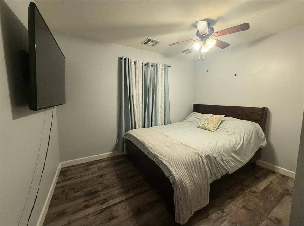 Private room with shared bathroom