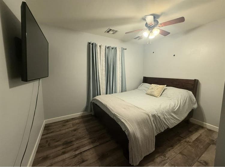 Private room with shared bathroom