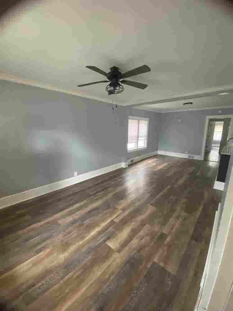Need Roommate ASAP (women only)