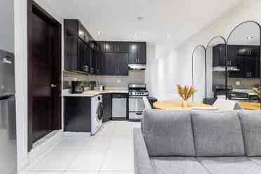 Furnished Sublet Near Central Park