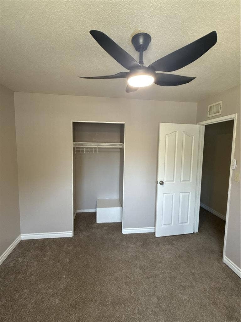 Room for Rent in Simi Valley!