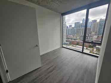 Aug–Sept Sublease | 1BR River North
