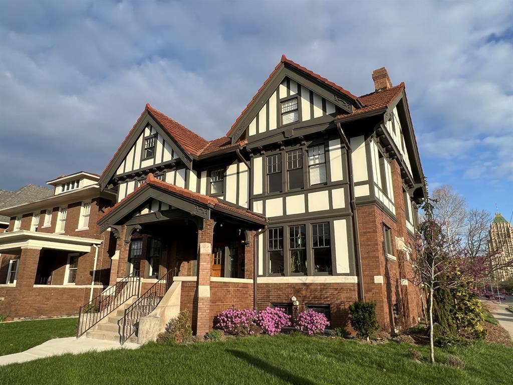 Big beautiful home in New Center