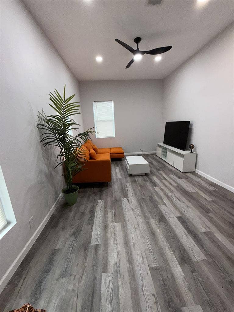 Loft W/Private BR,Bath,Living room