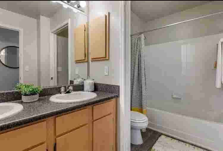 SUBLEASING at Rams Pointe RENT $