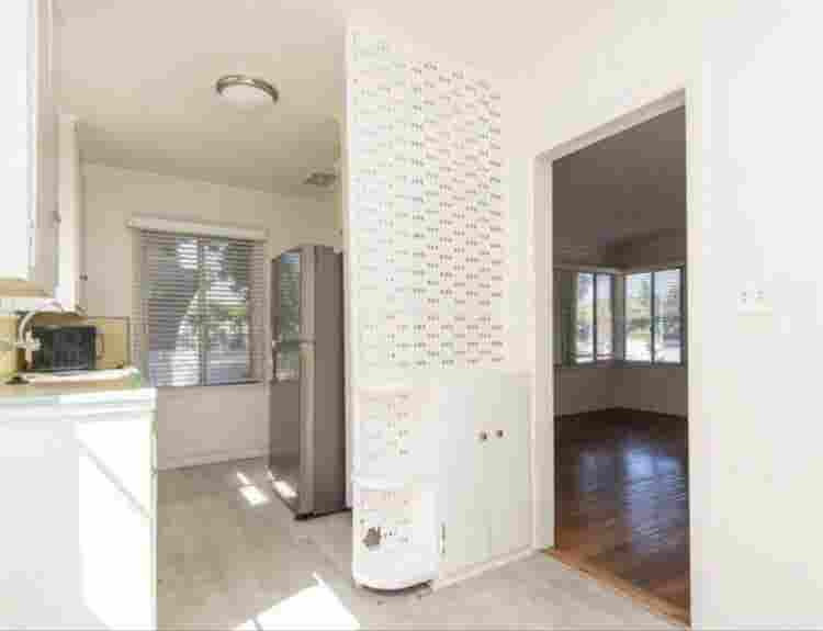Suburb House available immediately